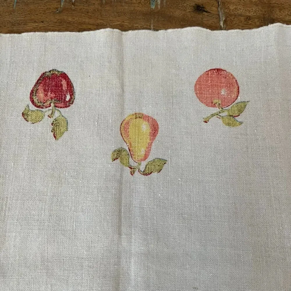 Vintage Linen Kitchen Tea Towel Printed Fruit Motif Scallop Decorative Trim